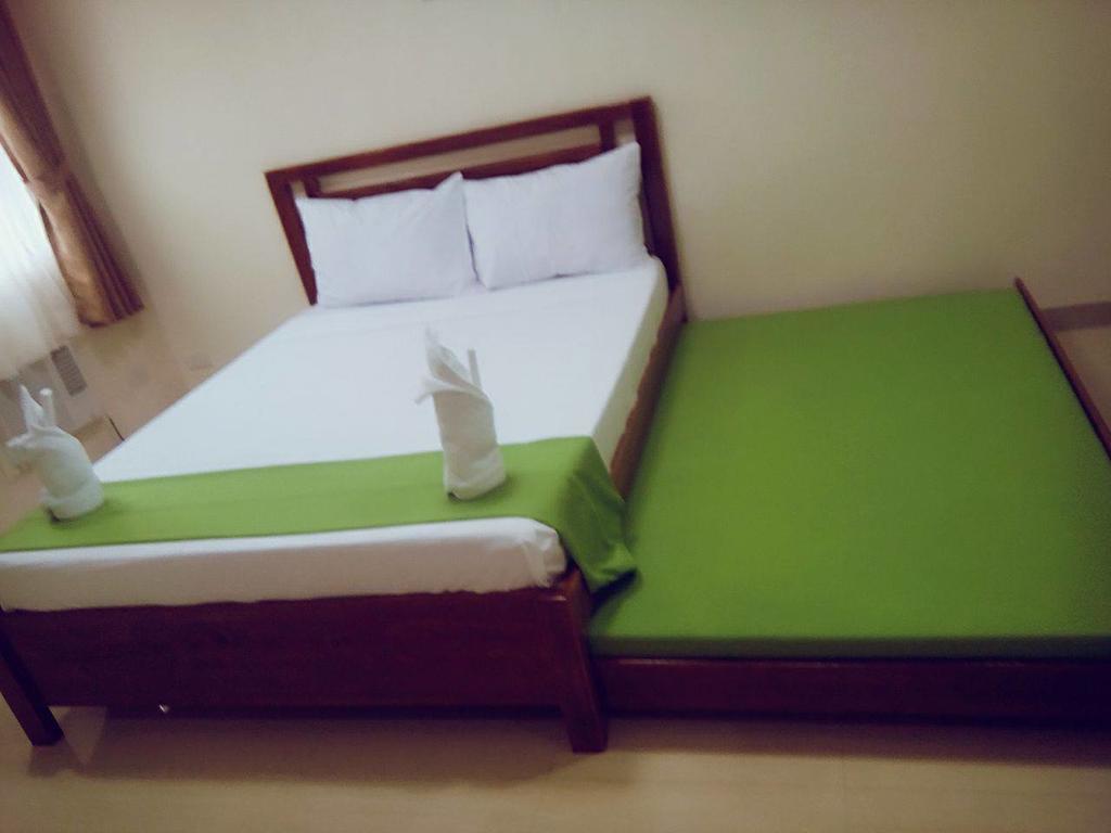 Gilin Pension House Puerto Princesa Екстериор снимка