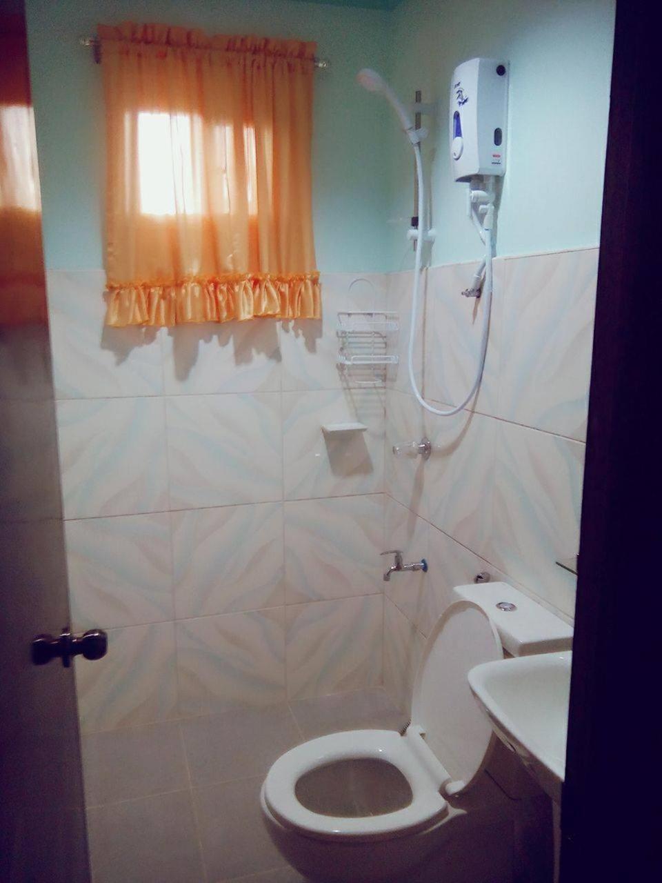 Gilin Pension House Puerto Princesa Екстериор снимка